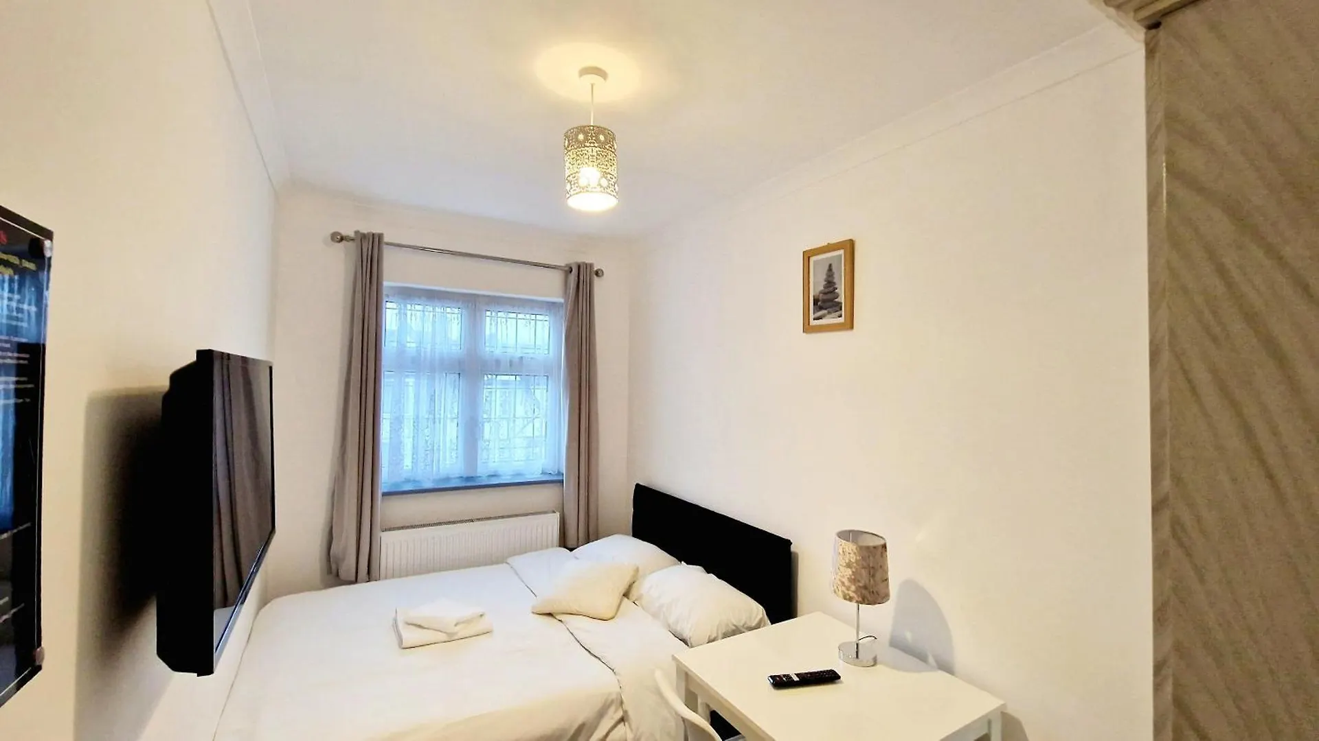Peaceful & Private 2-Bedroom Suite - A London Gem Wanstead United Kingdom