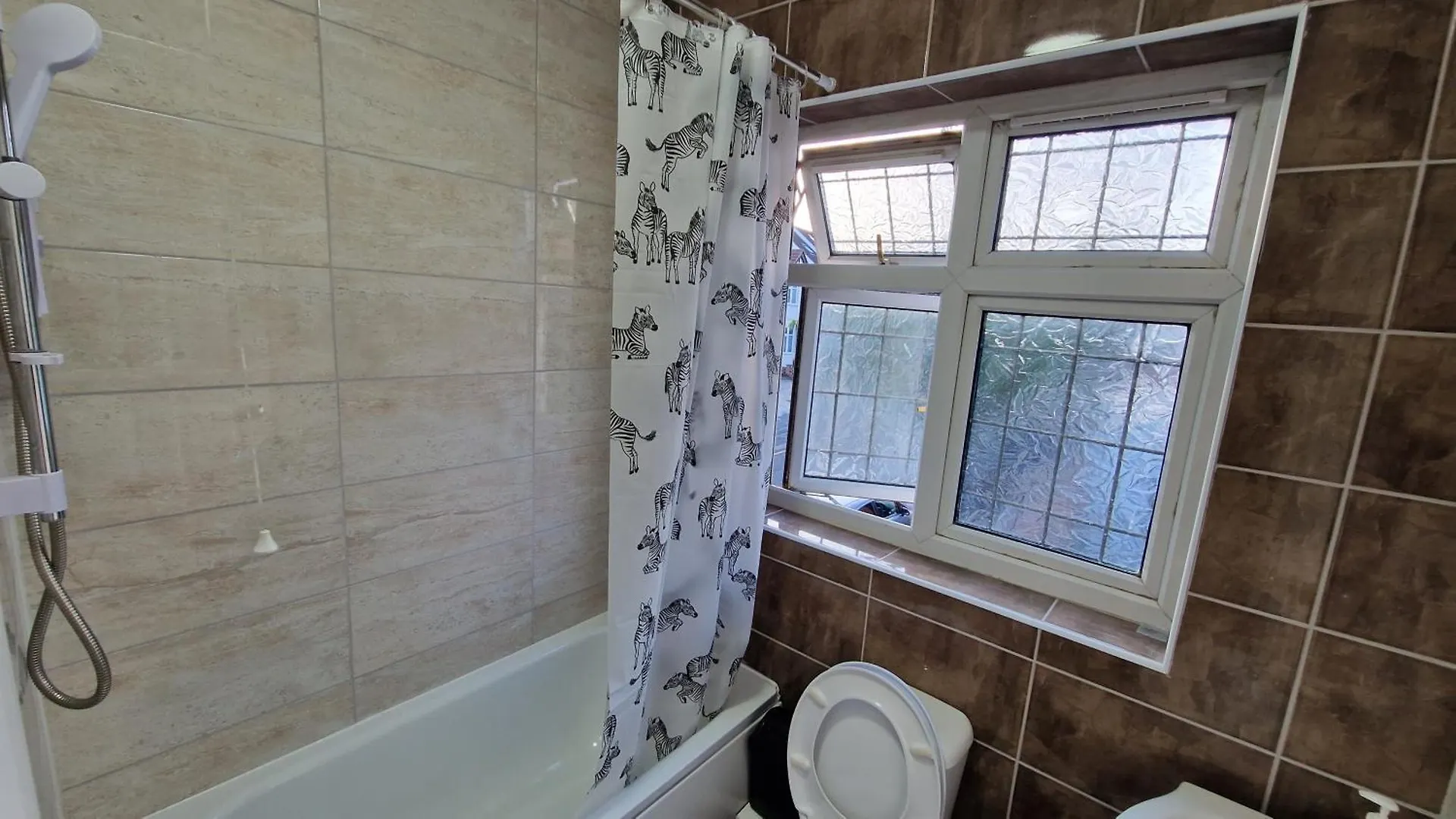 Peaceful & Private 2-Bedroom Suite - A London Gem Wanstead 0*,  United Kingdom